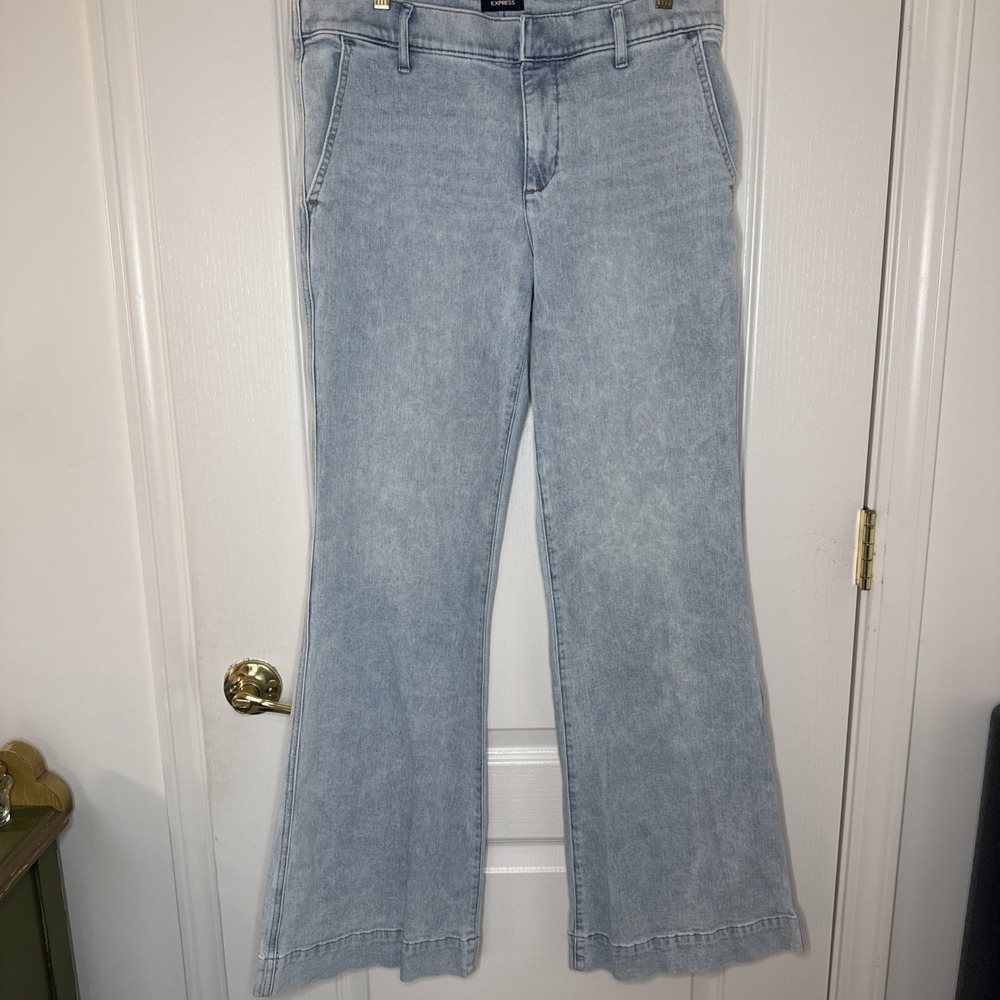 Express 70s Flare Mid Rise Light Wash Jeans Women's Size 10R Wide Leg Retro